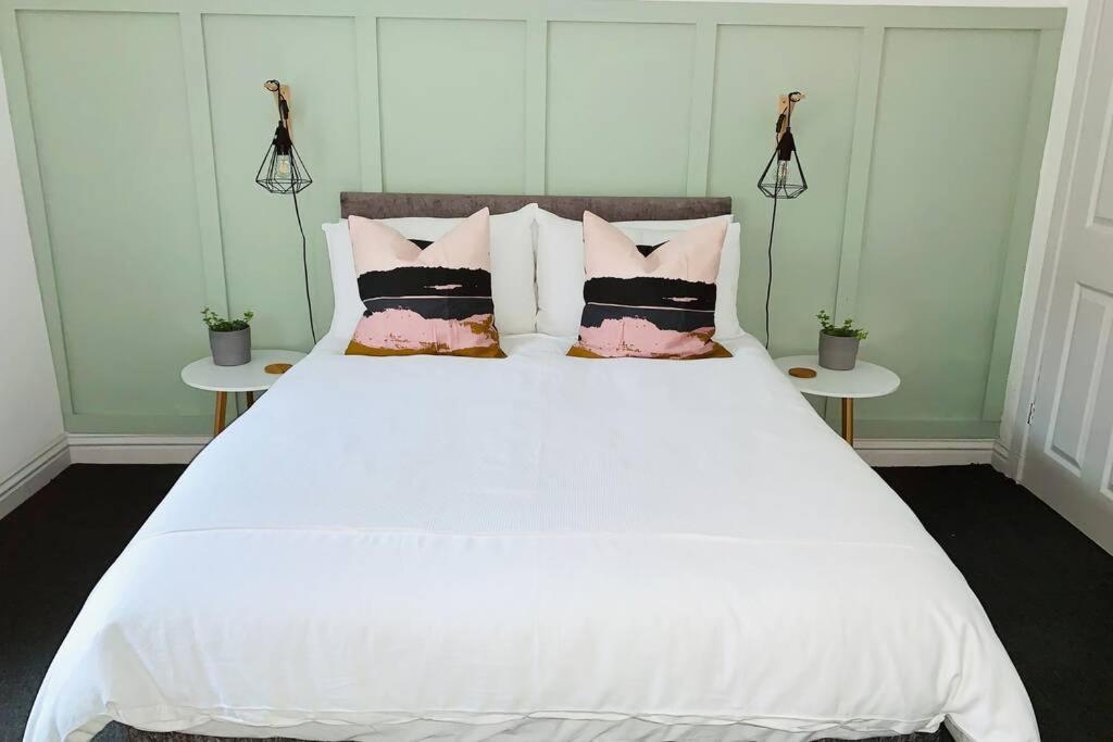 The Nook - A Stylish Apartment With Garden, Near The Beach Berwick Upon Tweed Bagian luar foto