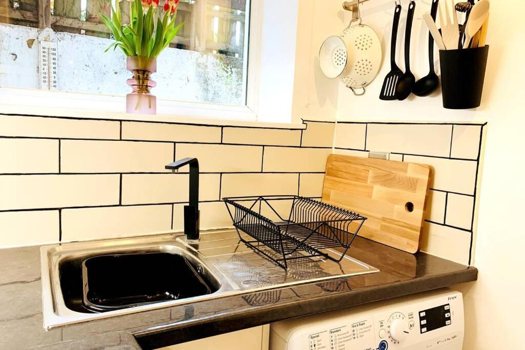 The Nook - A Stylish Apartment With Garden, Near The Beach Berwick Upon Tweed Bagian luar foto