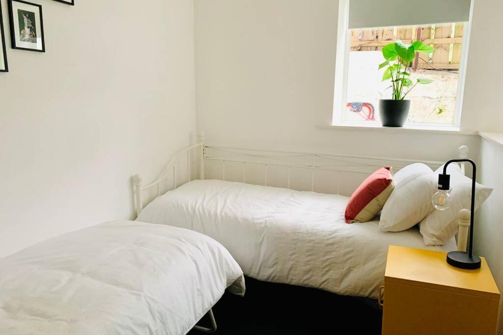 The Nook - A Stylish Apartment With Garden, Near The Beach Berwick Upon Tweed Bagian luar foto